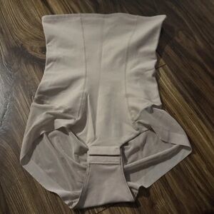 Extra High-Waisted Sheer Bottom Sculpting Shaper Panty